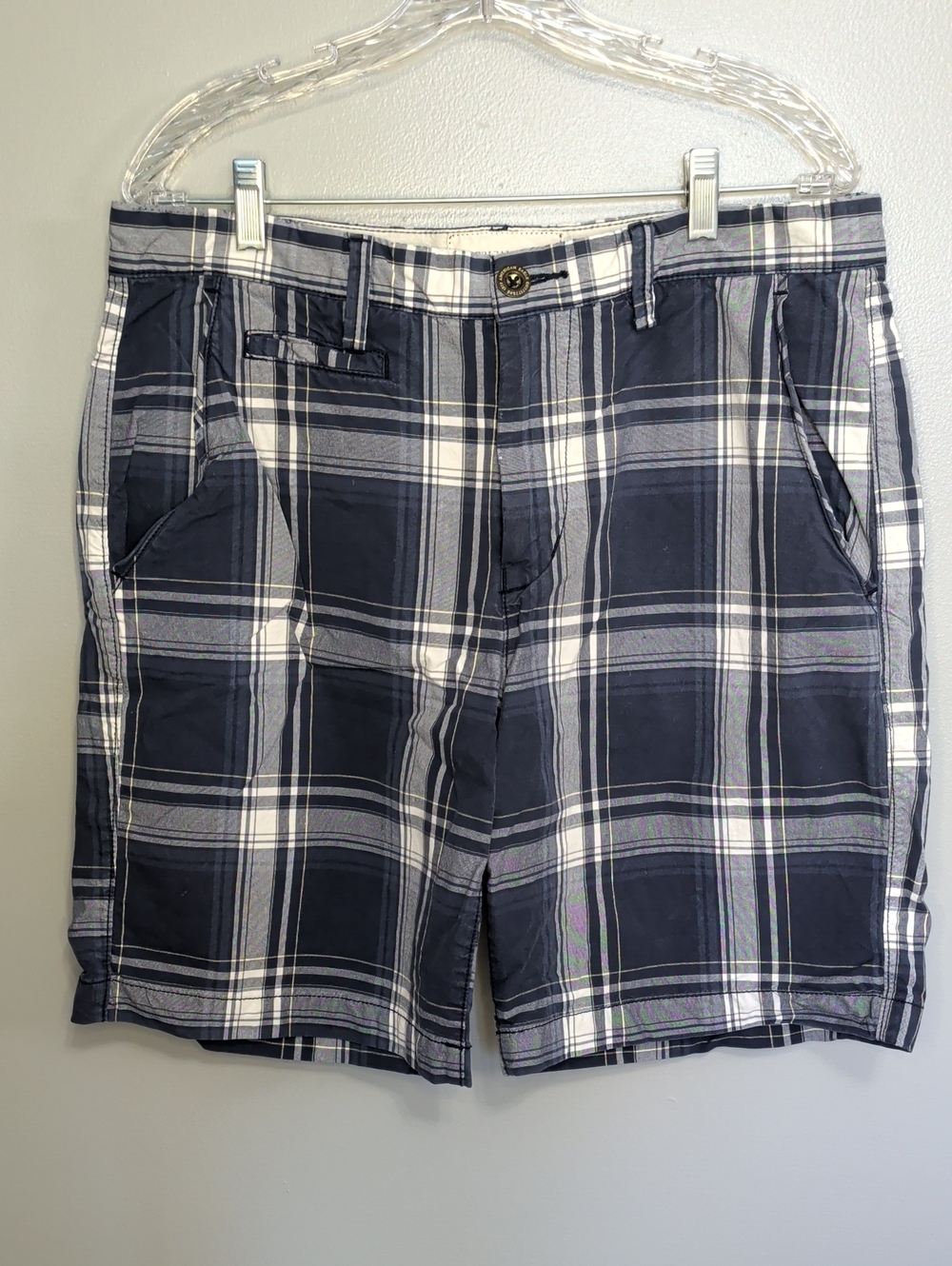 American Eagle Outfitters Navy and White Plaid Flat Front Shorts Size 34